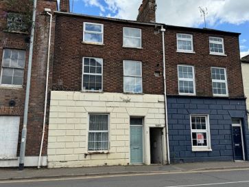 Property for Auction in East Anglia - 39 Railway Road, King&apos;s Lynn PE30 1NF