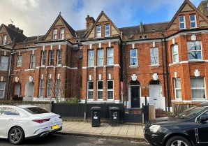 Property for Auction in London - Lower Ground Floor 87 Leigham Vale, Streatham, London, SW16 2JG