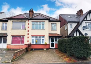 Property for Auction in London - 66 Brentmead Place, Golders Green, London, NW11 9LJ