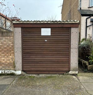 Property for Auction in London - Garage at Ipswich Road, Tooting, London, SW17 9RH