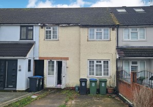 Property for Auction in London - 236 Belswains Lane, Hemel Hempstead, Hertfordshire, HP3 9XB