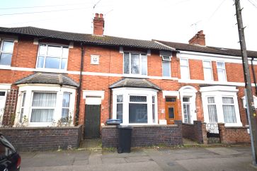 Property for Auction in Northamptonshire - 44 Hawthorn Road, Kettering, Northamptonshire NN15 7HS