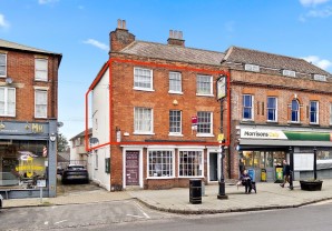 Property for Auction in London - 78B Newland Street, Witham, Essex, CM8 1AH