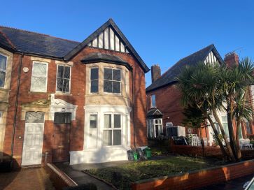 Property for Auction in Wales - Flat 3, 143 Stanwell Road, Penarth CF64 3LL