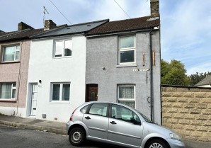 Property for Auction in London - 17 Elliott Street, Gravesend, Kent, DA12 2JP