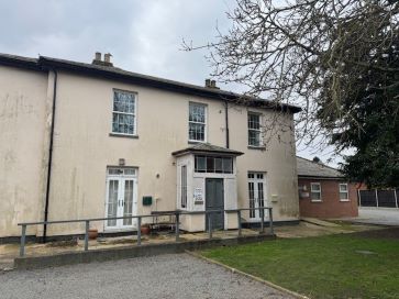 Property for Auction in East Anglia - Flat 5, Sudeley House, 7 Wharf Street, Sutton Bridge, Spalding PE12 9GY