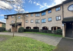 Property for Auction in London - 11 Eastgate Close, Thamesmead, London, SE28 8PJ