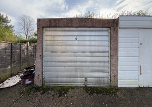 Property for Auction in London - Garage at 9 Hydefield Close, Winchmore Hill, London, N21 2PS