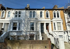 Property for Auction in London - 32 Mosslea Road, Penge, London, SE20 7BW