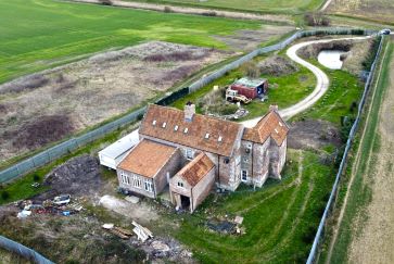 Property for Auction in Hull & East Yorkshire - Haltemprice Priory Farmhouse, Abbey Lane, Willerby, East Yorkshire, HU10 6FX