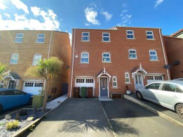 Property for Auction in North West - 18 Springfield Rise, Lofthouse, Wakefield, West Yorkshire WF3 3FP